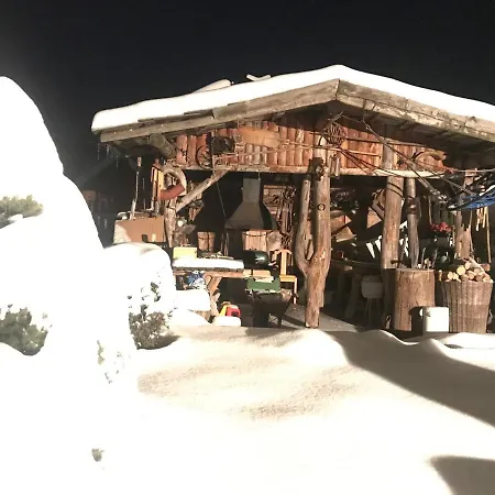 Проживание в семье Housing Hella Нова-Лесна