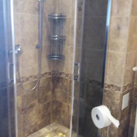 Проживание в семье Housing Hella