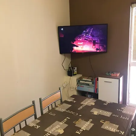 Housing Hella