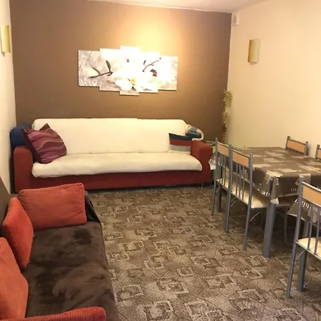 Проживание в семье Housing Hella Нова-Лесна